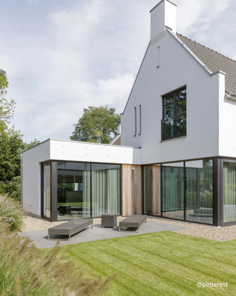 maison mix comporaine et traditionnelle