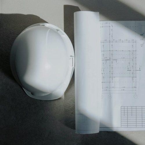 litige avec son constructeur