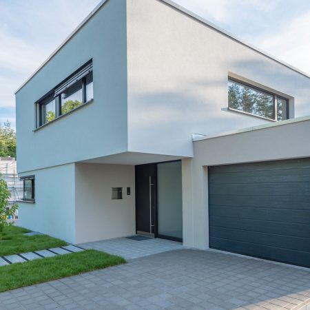 Moderne Fassade Maison contemporaine à étage